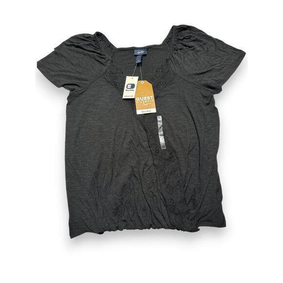 NWT Daytrip Black Lace V-Neck Wrap Elastic Hem Blouse Size Medium - Picture 1 of 12